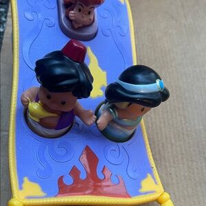 Little People Aladdin Jasmin Caroet Abu Money Magic Carpet Ride Toy Set